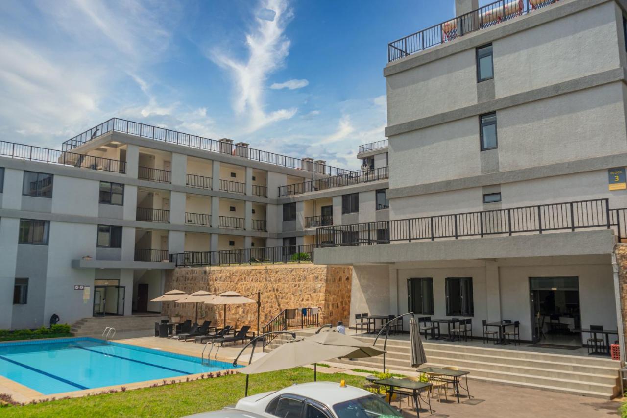 Phoenix Apartment By Link คิกาลี ภายนอก รูปภาพ