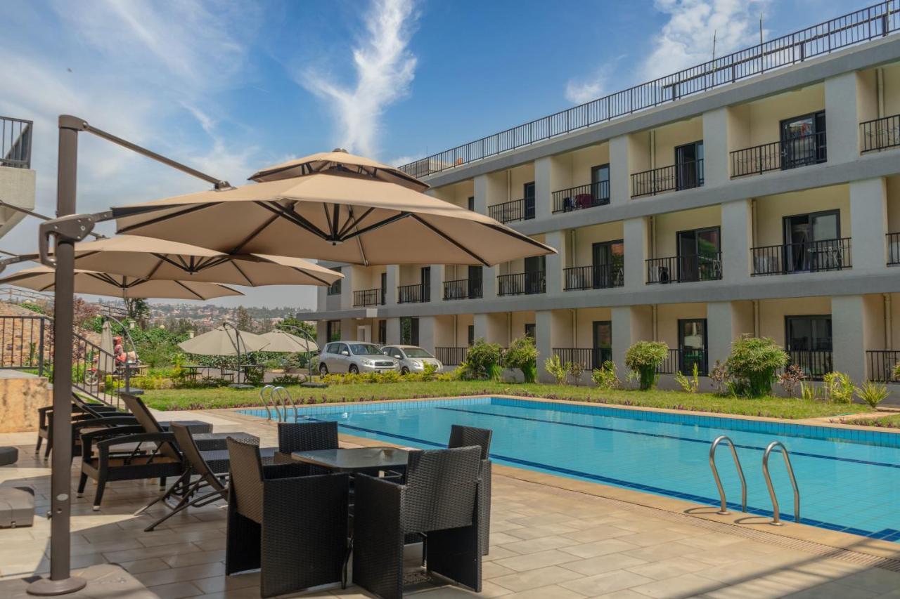 Phoenix Apartment By Link คิกาลี ภายนอก รูปภาพ