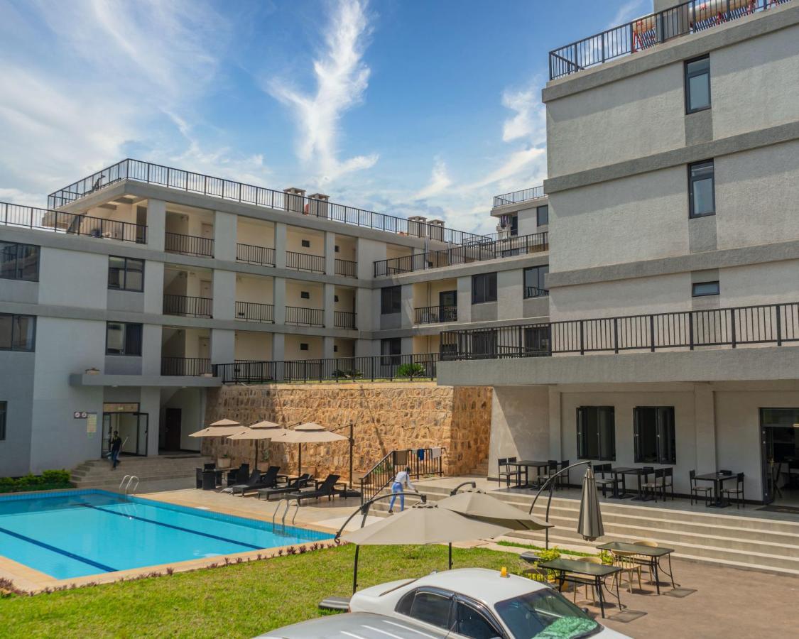 Phoenix Apartment By Link คิกาลี ภายนอก รูปภาพ