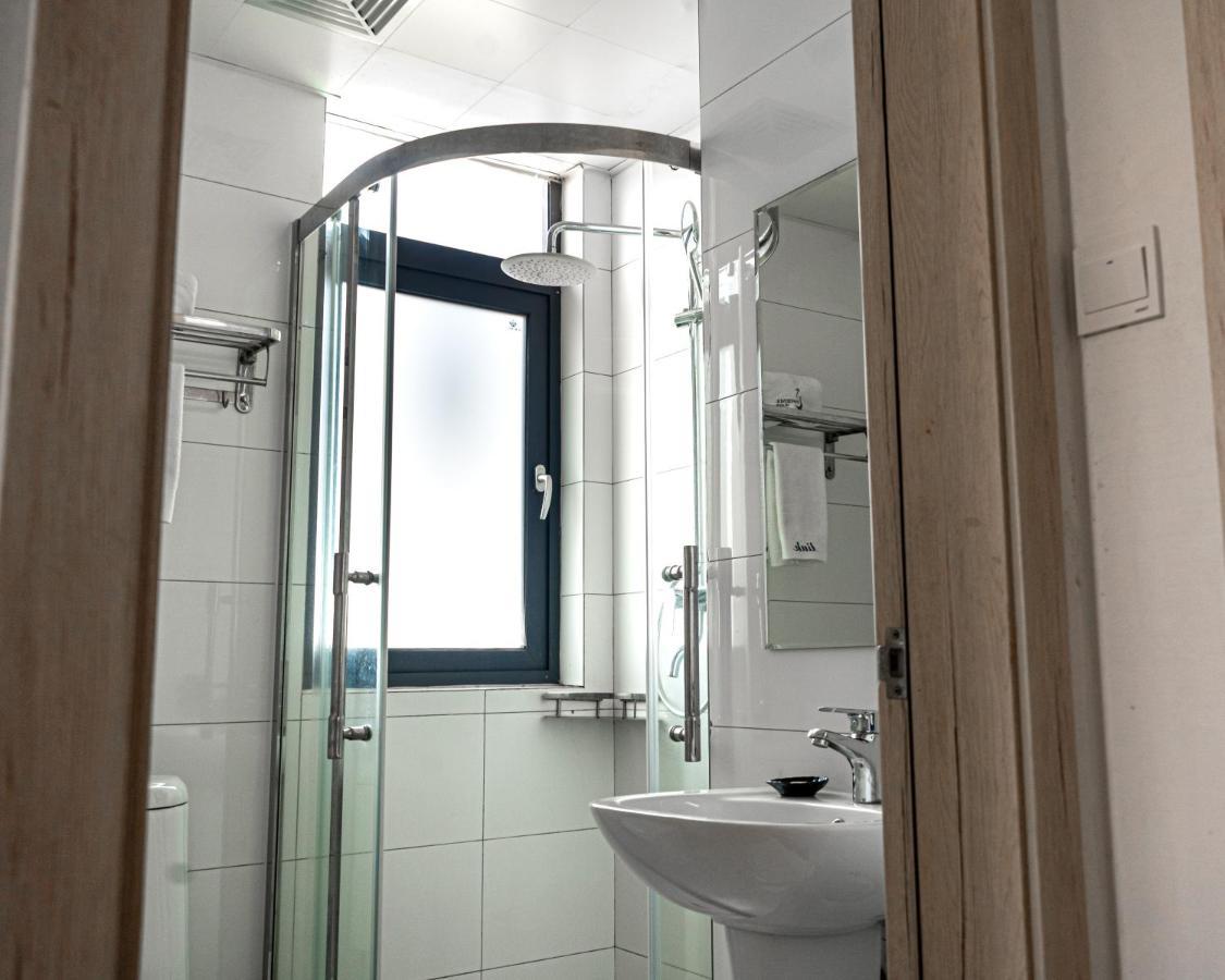 Phoenix Apartment By Link คิกาลี ภายนอก รูปภาพ