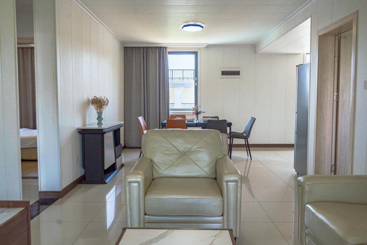 Phoenix Apartment By Link คิกาลี ภายนอก รูปภาพ